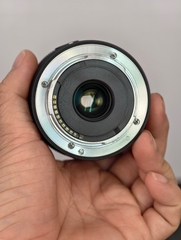 Sony E 11mm F1.8 likenew