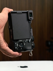 Sony A6700 likenew fullbox bh hãng đến 02/1/2026