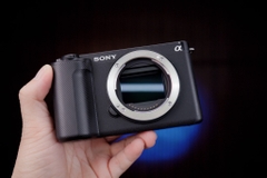 Sony ZV-E1 likenew pal/ntsc