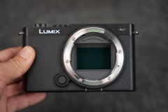 Panasonic Lumix S9 (Jet Black) likenew fullbox