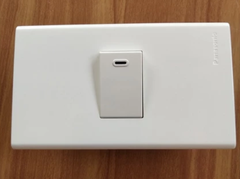 WEV5001SW - Công tắc 1 chiều Panasonic - Dòng Wide, màu trắng