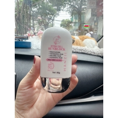Kem chống nắng Hanzii Kiềm Dầu Chống Nắng SPF 50+