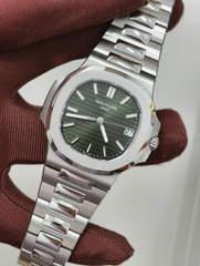 PATEK PHILIPPE Nautilus 5711 Green Face-40mm-Calibre 330