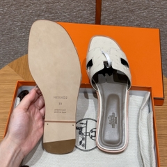 JD-1180 Ostrich Leather Slides in Wool White