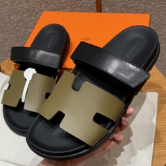 JD-620 180 Chypre Sandal in Army Green and Noir Natural Lambskin Lining with Rubber Outsole