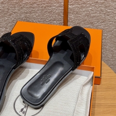 JD-550 181 Oran Sandal in ck89 Noir Chamois Leather with Leather Outsole