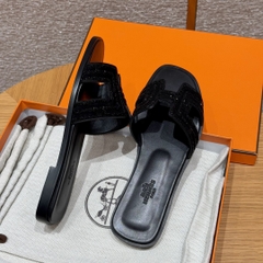 JD-550 181 Oran Sandal in ck89 Noir Chamois Leather with Leather Outsole