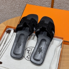 JD-550 181 Oran Sandal in ck89 Noir Chamois Leather with Leather Outsole