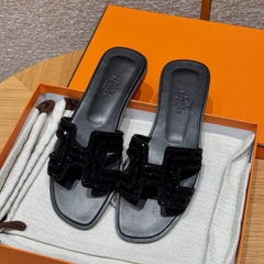 JD-550 181 Oran Sandal in ck89 Noir Chamois Leather with Leather Outsole