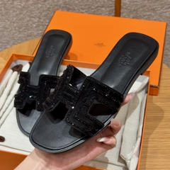 JD-550 181 Oran Sandal in ck89 Noir Chamois Leather with Leather Outsole