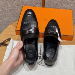 JD-580 192 Royal Loafer in Noir Goatskin with Dermal Outsole and Drip Glue Buckle