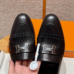 JD-580 192 Royal Loafer in Noir Goatskin with Dermal Outsole and Drip Glue Buckle