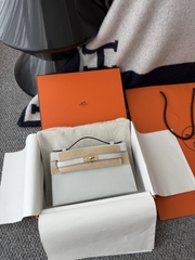 Kelly Pochette 22cm Original Leather Swift Skin N4 Gris Platine