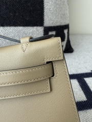 Kelly Pochette 22cm Swift Skin Beige Marfa Silver Hardware
