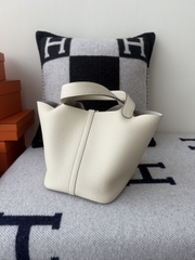 Picotin Lock 22cm Original Leather TC Clemence Craie Color