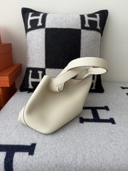 Picotin Lock 22cm Original Leather TC Clemence Craie Color