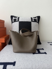 Picotin Lock 22cm Original Leather TC Clemence in Etoupe Grey with Gold Hardware