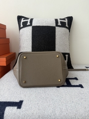 Picotin Lock 22cm Original Leather TC Clemence in Etoupe Grey with Gold Hardware