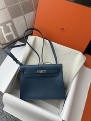 Kelly Danse 22cm Deep Blue Leather Dance Bag