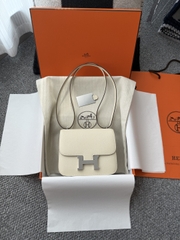 Constance 18cm Mirror - Evercolor Leather - Cream White with Silver Hardware