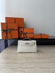 Kelly Pochette 22cm Swift Leather CK10 Craie Color