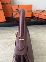 Kelly 28cm Swift Leather Bag with Gold Hardware - CC55 Rough H Color