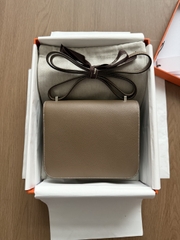 Constance 18 - Etoupe - Epsom - PHW