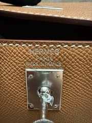 Kelly 25 - Gold - Epsom - PHW