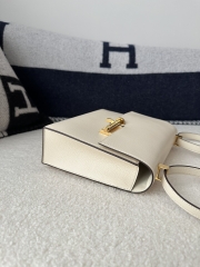 Verrou 21cm Chevre Goatskin Leather I2 Nata Cream White Gold Hardware