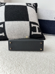 Kelly Mini II Epsom Textured Calfskin Leather CC89 Noir Black Gold Hardware 100% Handmade with Waxed Thread Stitching