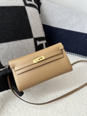 Kelly To Go Crossbody Wallet, Imported Epsom Leather, 0M Chai Beige & X9 Mauve Sylvestre Purple with Gold Hardware.