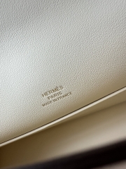Kelly Pochette I 22cm, Imported Swift Calfskin, I2 Nata Cream White with Gold Hardware.