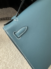 Kelly Pochette I 22cm, Imported Swift Calfskin, D2 New Bleu Jean with Gold Hardware.