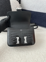 Constance 18cm, New Mirror Edition, Shiny Alligator Leather, CK89 Noir Black with Silver Hardware.