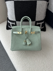 Birkin 25cm, Matte Porosus Crocodile, Imported HCP Leather, 6U Vert Deau Mint Green with Gold Hardware.