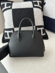 Bolide 25cm, Imported Epsom Grained Leather, CC89 Noir Black with Silver Hardware.
