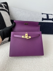 Kelly 25cm, Imported Epsom Grained Cowhide, P9 Anemone with Gold Hardware.