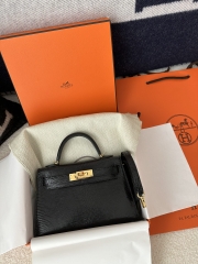 Mini Kelly II, Lizard, Imported Original Luxe Lizard Skin, CC89 Noir (Black) with Gold Hardware.