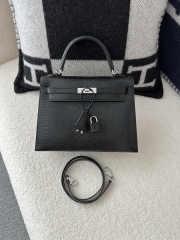 Kelly 25cm in Imported Lizard Skin, CK89 Noir (Black) with Silver Hardware.