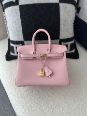 Birkin 25cm in Imported Swift Calfskin, 3Q Pink with Gold Hardware