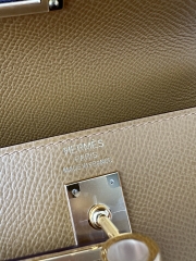 Kelly 25cm in Imported Epsom Grained Leather, 2S Sesame with Gold Hardware
