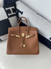 Birkin 35cm in imported Togo calfskin leather, CC37 Gold (classic brown) with gold hardware.