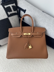 Birkin 35cm in imported Togo calfskin leather, CC37 Gold (classic brown) with gold hardware.