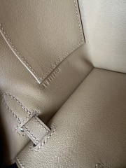 Kelly Pochette 22cm in Imported Swift Calfskin, 4B Biscuit Color with Gold Hardware