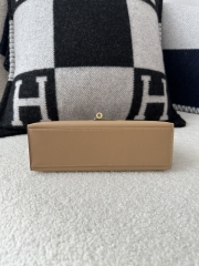 Kelly Pochette 22cm in Imported Swift Calfskin, 0M Chai Milk Tea Color with Gold Hardware