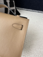Kelly Pochette 22cm in Imported Swift Calfskin, 0M Chai Milk Tea Color with Gold Hardware