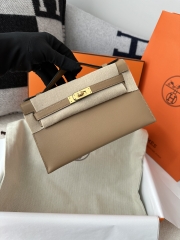 Kelly Pochette 22cm in Imported Swift Calfskin, 0M Chai Milk Tea Color with Gold Hardware
