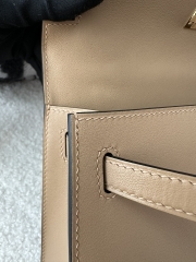 Kelly Pochette 22cm in Imported Swift Calfskin, 0M Chai Milk Tea Color with Gold Hardware