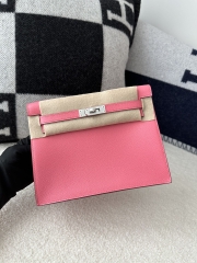 Kelly Danse 22cm in Imported Evercolor Calfskin, 8W Rose Azalee Lipstick Pink with Silver Hardware