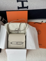 Roulis 18cm in Imported Evercolor Leather, CK10 Carie Milkshake White with Silver Hardware